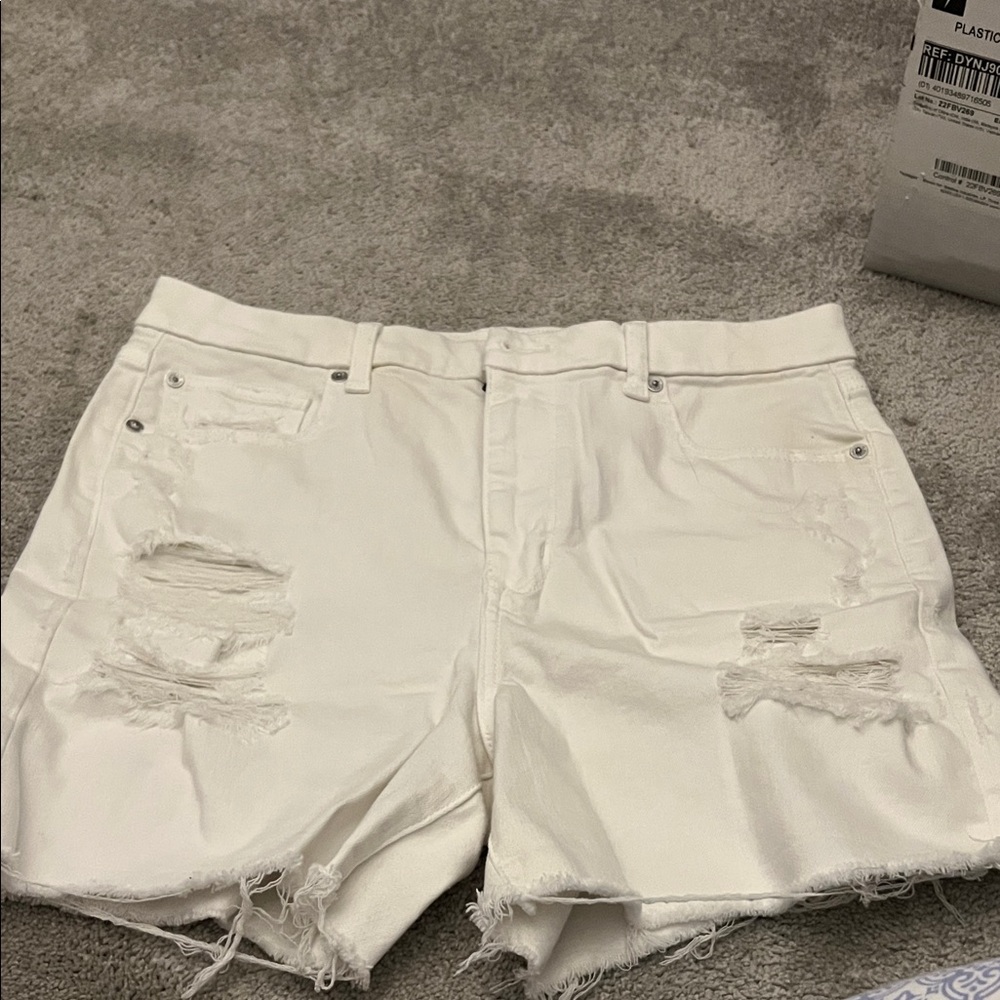 American Eagle Outfitters Cream Super Stretch Shorts